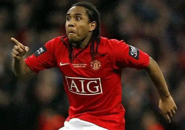 致力于重建 致力于重建